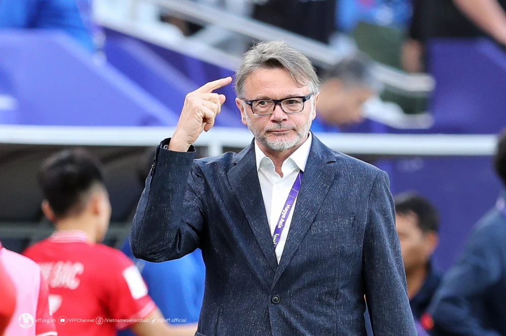 HLV Philippe Troussier và mối liên hệ với bóng đá Việt Nam